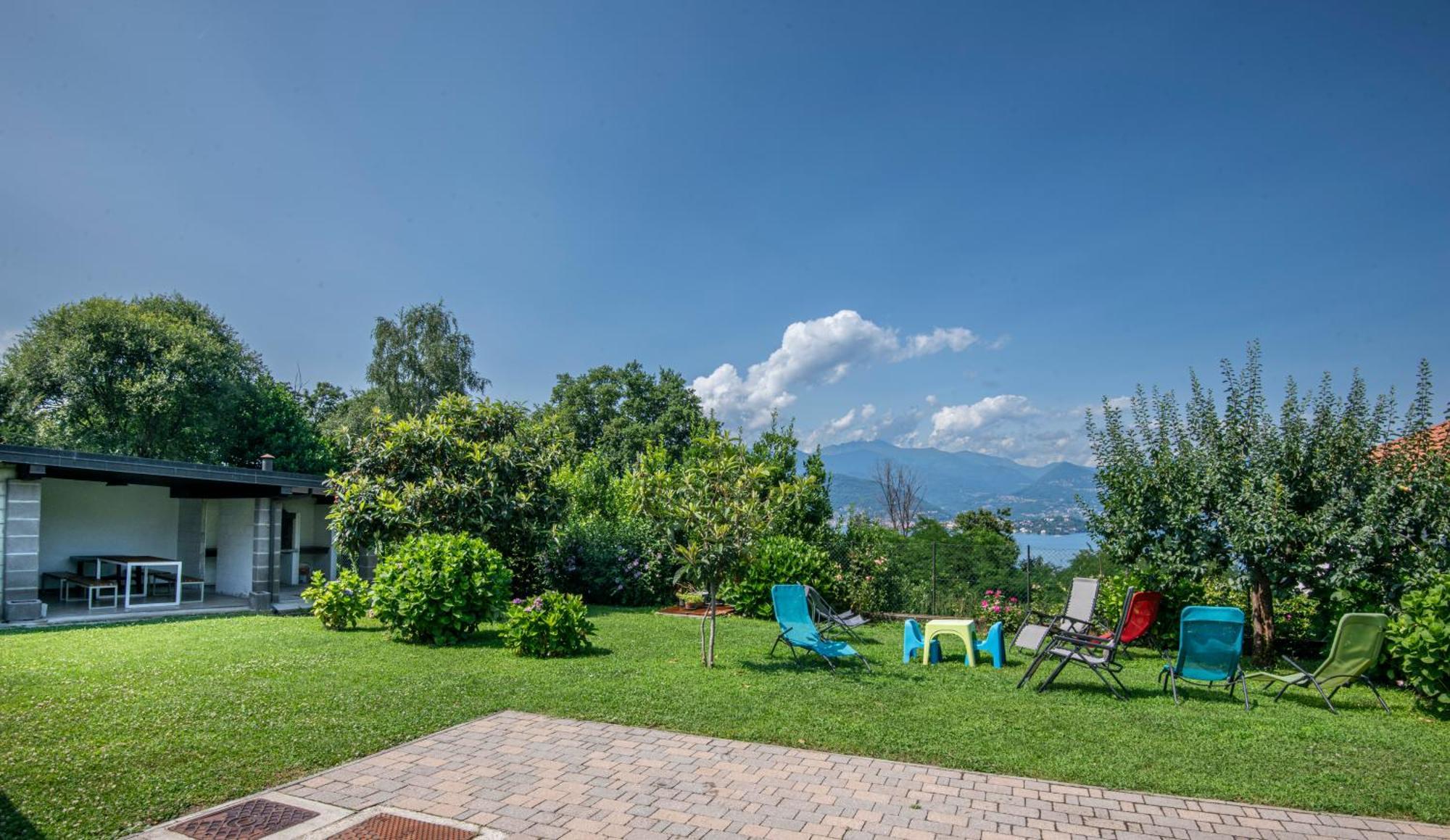 Casa Lilla - Lakeview Large Apartments With Garden Above Stresa Esterno foto