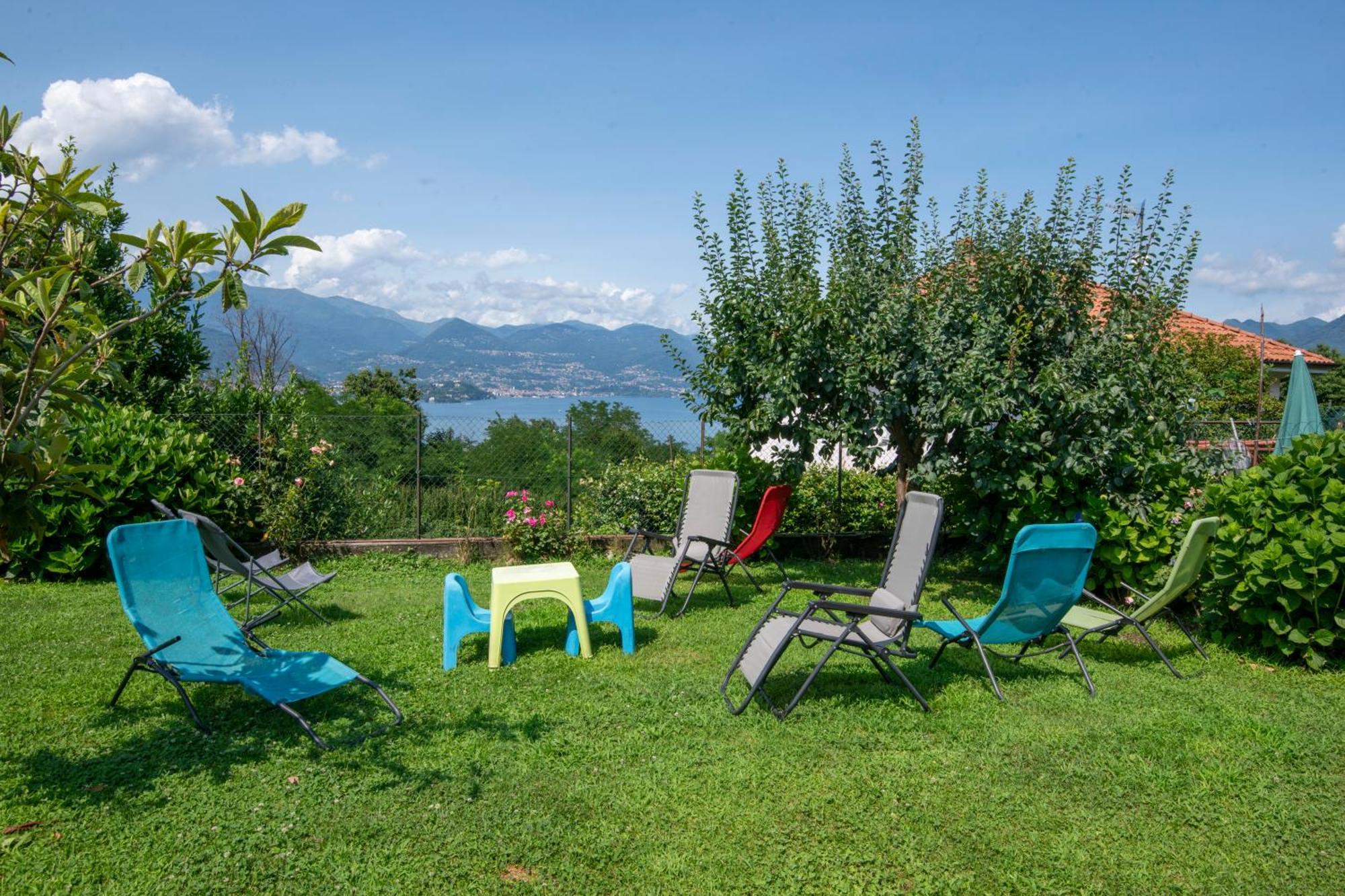 Casa Lilla - Lakeview Large Apartments With Garden Above Stresa Esterno foto