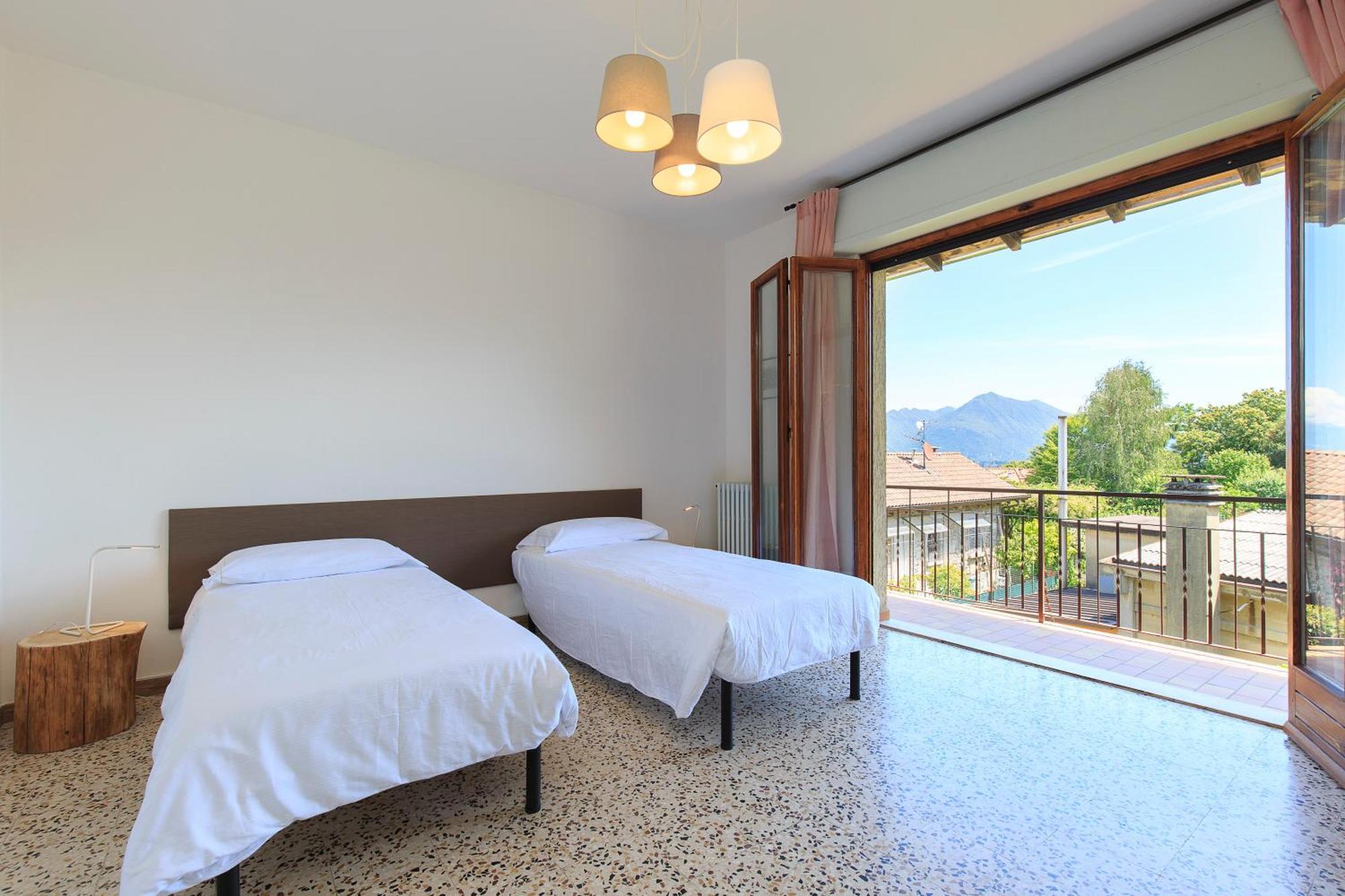 Casa Lilla - Lakeview Large Apartments With Garden Above Stresa Esterno foto